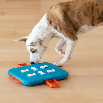 Dog Casino – Interactive Treat Puzzle Toy